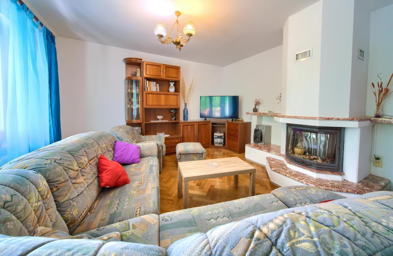 Apartman Mihael Malinska Luaran gambar