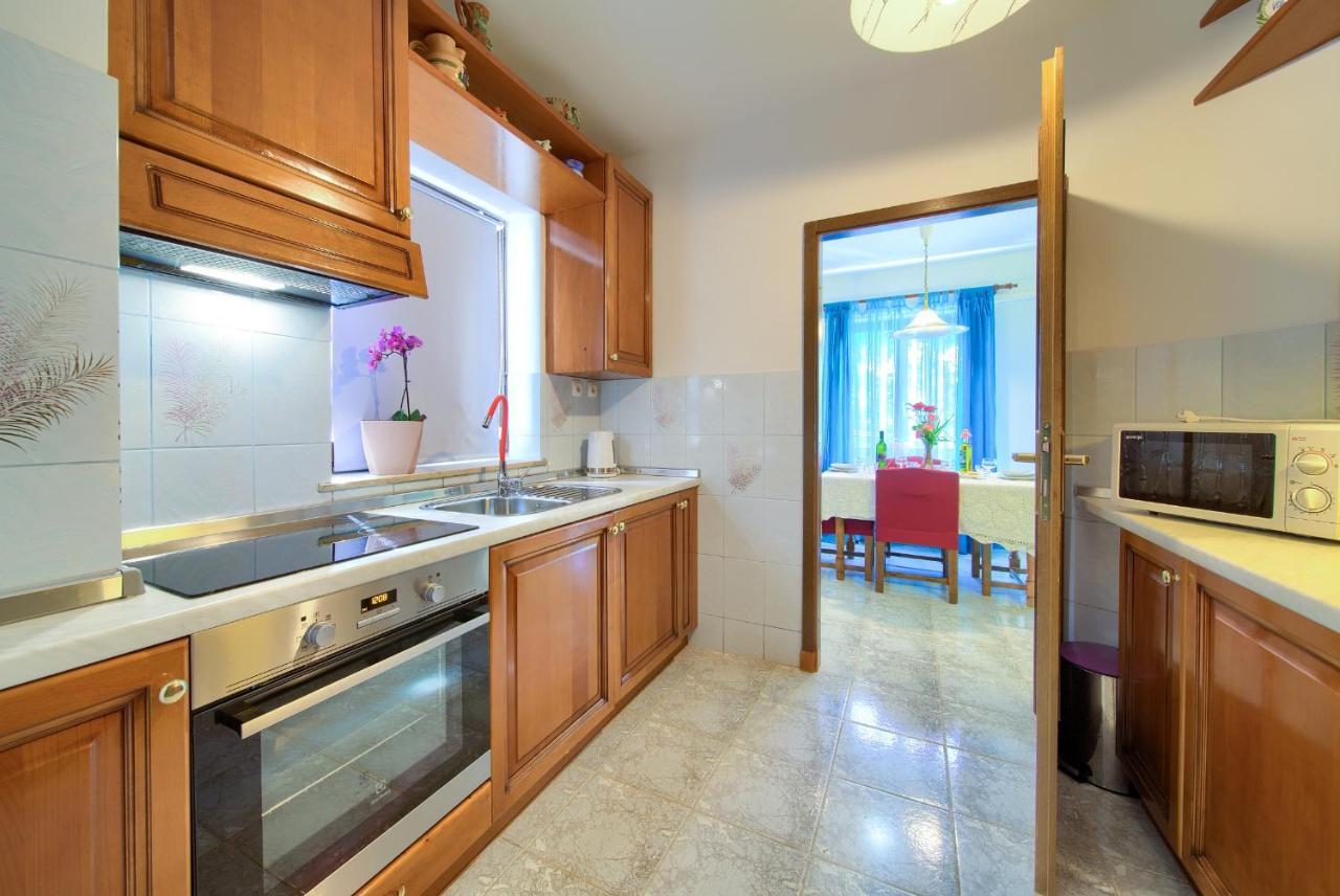Apartman Mihael Malinska Luaran gambar