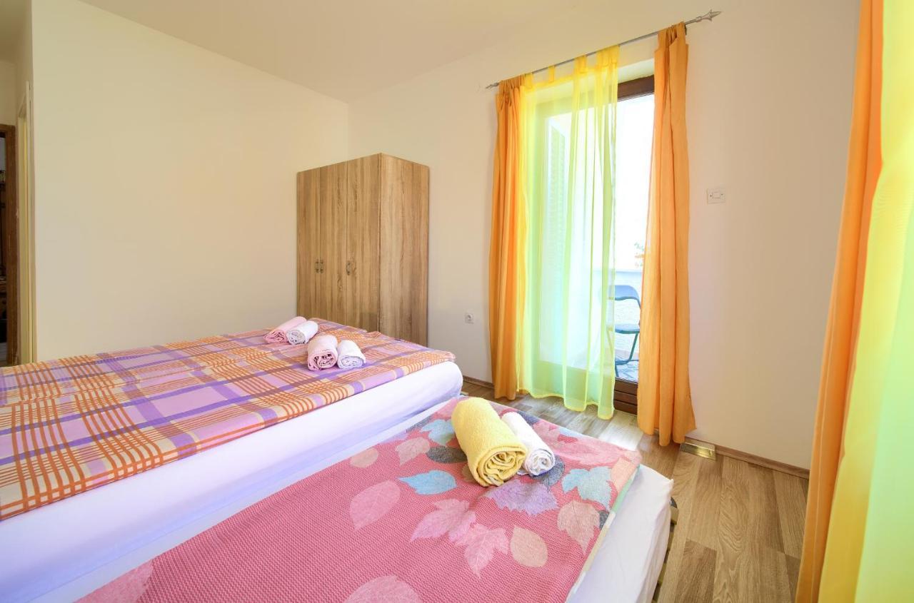 Apartman Mihael Malinska Luaran gambar